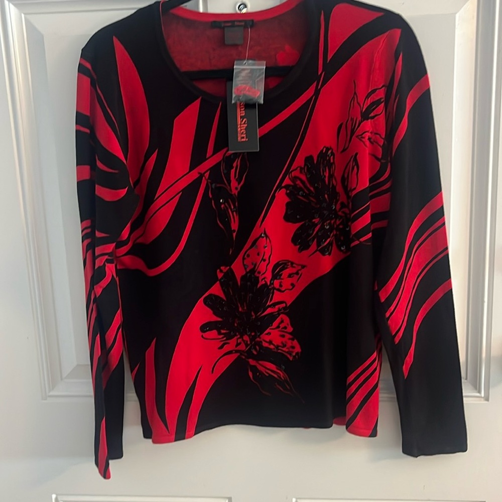 Allison Sheri NWT Gorgeous Sweater ❤️